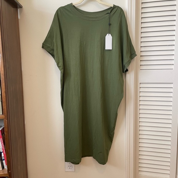 Universal Standard Elizabeth Tshirt Dress - Picture 2 of 2